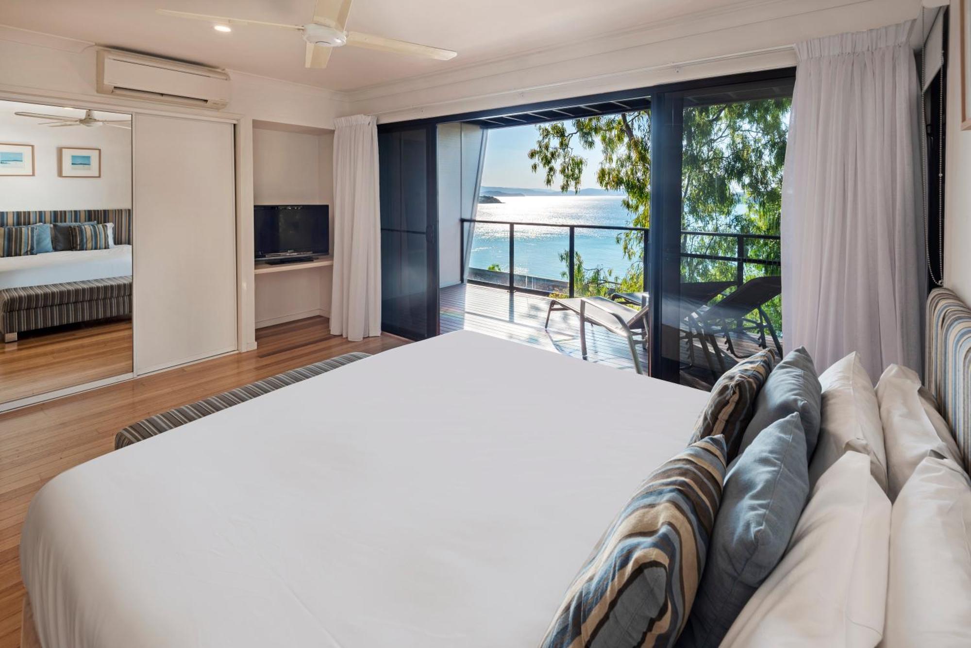 Shorelines Hamilton Island Exterior photo