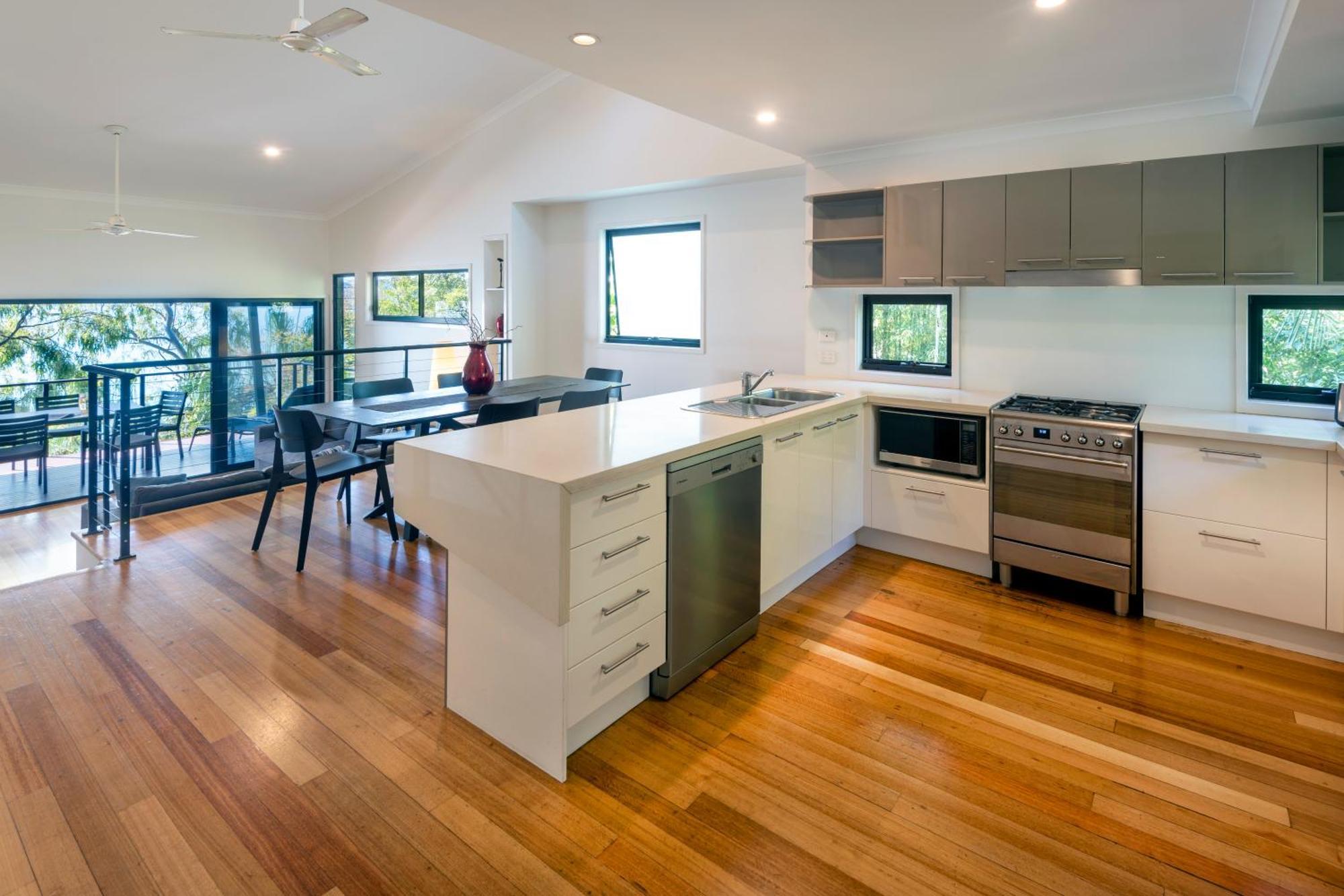 Shorelines Hamilton Island Exterior photo